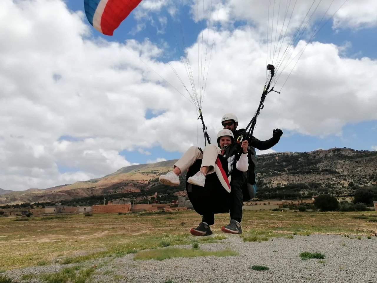 https://daragency.ma/wp-content/uploads/2025/05/Free-Fall-Parachute-Jump-Over-Marrakech-Atlas-Mountains-1.webp