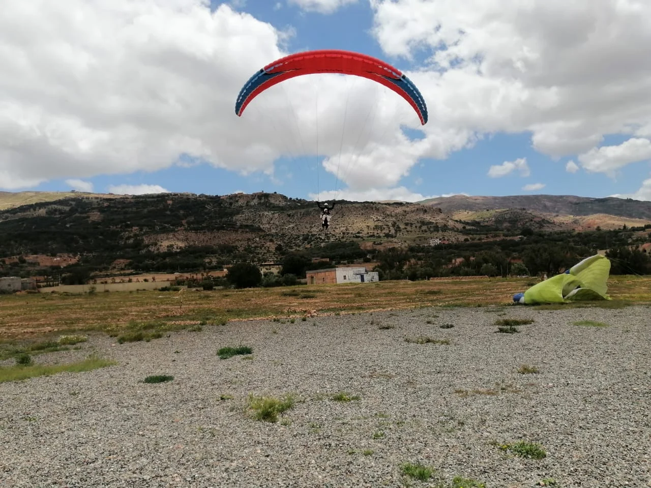 https://daragency.ma/wp-content/uploads/2025/05/Free-Fall-Parachute-Jump-Over-Marrakech-Atlas-Mountains-4.webp